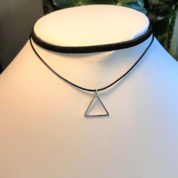 Girls Choker Necklace - Picture 3 of 4